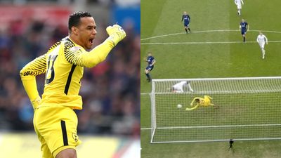 WATCH: Michel Vorm channels his inner De Gea with incredible double save