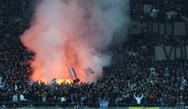 Napoli ultras show hooligans how to greet opposition fans