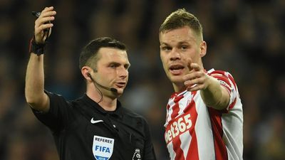 Ryan Shawcross refuses compassionate leave after father’s death to play against West Ham