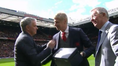 Alex Ferguson made sure Jose Mourinho joined in the pre-match Wenger presentation