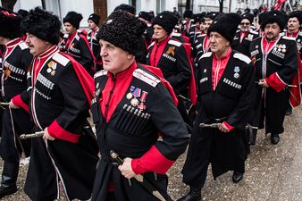 Russian ‘vigilantes’ vow to report kissing same-sex fans to police during World Cup