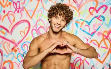 Eyal Booker off Love Island already ‘dated’ somebody from the show