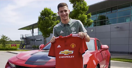 Manchester United announce signing of Diogo Dalot