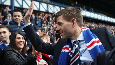 Steven Gerrard asks for supporters’ help with new signing