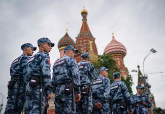 Taxi drives into crowd of people in central Moscow, eight injured