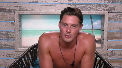 Alex finally met someone on Love Island and everyone loves it