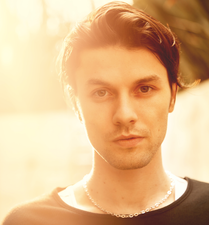 James Bay says he’s not bothered that people always ask about his hat