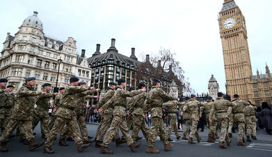 Army “on standby” to deliver food and medicine if “no deal” Brexit happens