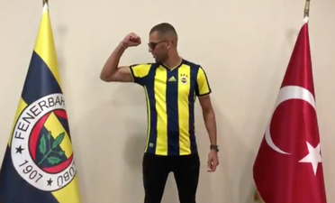 Fenerbahce introduce Islam Slimani with bizarre announcement video