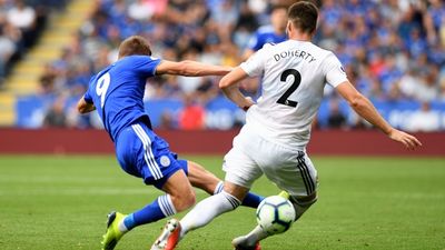 Jamie Vardy went to away dressing room to apologise for tackle on Wolves’ Matt Doherty