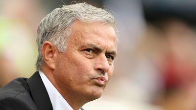 Former Manchester United star expects Jose Mourinho to be gone by Christmas