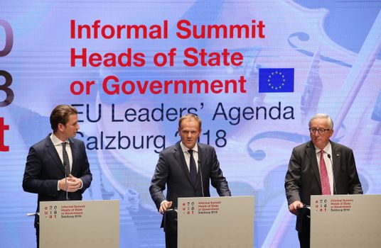 SALZBURG, AUSTRIA - SEPTEMBER 20: European Council President Donald Tusk (C) speaks to the media at the conclusion of the summit of leaders of the European Union as Austrian Chancellor Sebastian Kurz (L) and Jean-Claude Juncker, President of the European Commission, look on on September 20, 2018 in Salzburg, Austria. Tusk expressed doubt over the United Kingdom's proposal regarding its Brexit negotiations. (Photo by Sean Gallup/Getty Images)