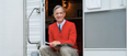 First pictures of Tom Hanks as Mister Rogers