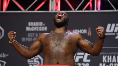 Derrick Lewis sends T-Mobile Arena into a frenzy with comeback KO for the ages