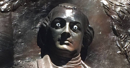 Mystery person puts googly eyes on monument and the police get involved because 2018