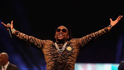 Floyd Mayweather makes astonishing purse prediction for Khabib Nurmagomedov bout