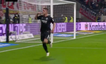 Frankfurt’s Luka Jović scores five in hammering of Fortuna Düsseldorf