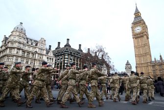 Army make plans to deploy troops if UK crashes out of the EU without a deal