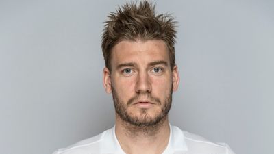 Nicklas Bendtner drops appeal against 50 day prison sentence