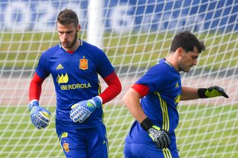 Jose Mourinho suggests Iker Casillas is behind criticism of David De Gea