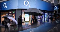 O2 customers are being urged to donate their data outage compensation to the homeless