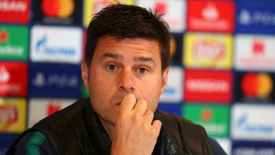 Mauricio Pochettino plays it cool with questions about Man United job