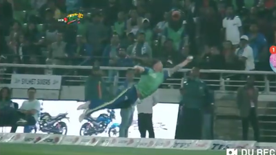 Watch Jason Roy pull off outrageous athletic catch in T20 match