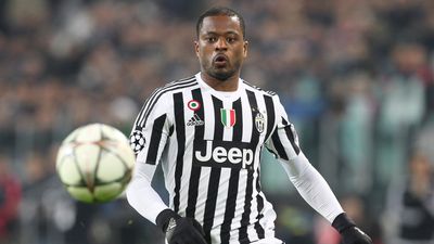 Patrice Evra has offered his services to injury ravaged Juventus, according to reports