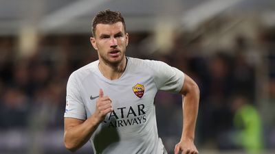 Edin Džeko given two game ban for abusing referee during Fiorentina thrashing