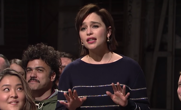 Emilia Clarke appeared during Kit Harington’s SNL monologue with some awkward, sexy chat