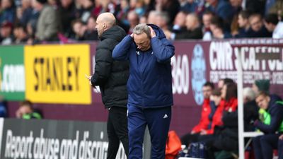 Neil Warnock fumes after Mike Dean reverses penalty decision in Burnley clash