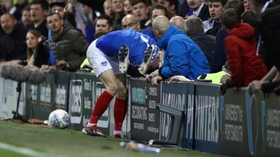 Sunderland player involved in pitchside altercation with Portsmouth supporters