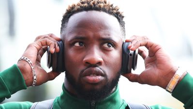 Manchester United launch €40m bid for Lyon’s Moussa Dembélé