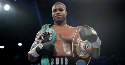 Heavyweight boxer Daniel Dubois is an absolute pro on gymnastic rings