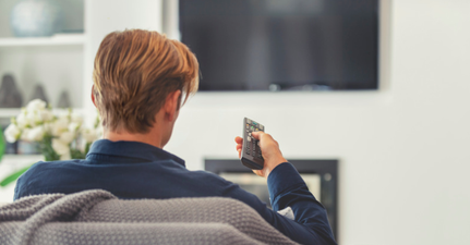 Eating while watching TV leads to weight gain – this is why