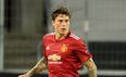 Victor Lindelof chases and detains thief while on holiday in Sweden