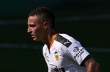 Leeds United closing in on signing of Valencia forward Rodrigo