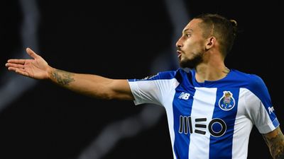 Manchester United target Alex Telles pleads with Porto to lower asking price