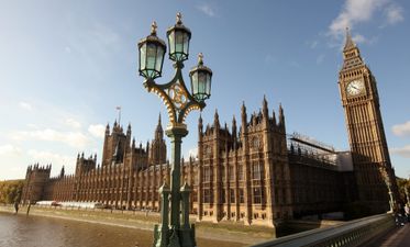 MP spotted cleaning her glasses with her mask in Parliament