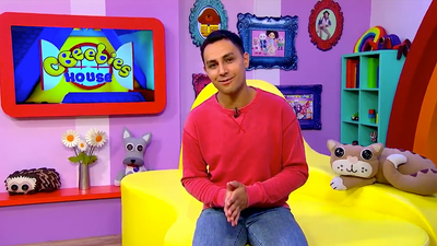 CBeebies presenter praised for teaching kids about realities of being mixed race