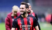 Manchester United set to ‘offer Hakan Çalhanoğlu five year contract’