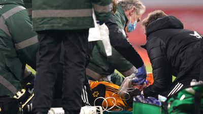 Raul Jimenez conscious and responding to treatment after head injury