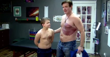 Dad gets son’s birthmark tattooed onto his body to help boost his self-esteem