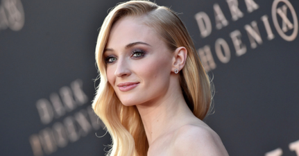 Game of Thrones star Sophie Turner takes swipe at anti-mask COVID sceptics