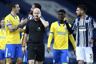 Lee Mason removed from Sheffield Utd vs Liverpool game with injury