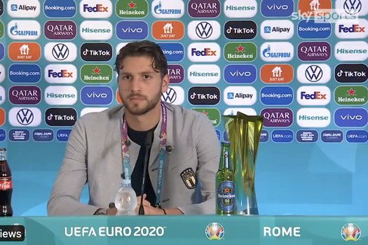 Locatelli moves Coke out of frame during press conference