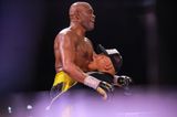 Anderson Silva wins on return to boxing