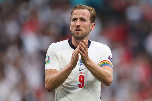 Harry Kane dedication to fan, Charlie Naughton, who passed away