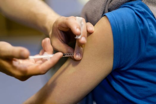 Vaccines available to kids 12-15 in Ireland