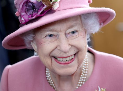 The Queen criticises politicians on climate change